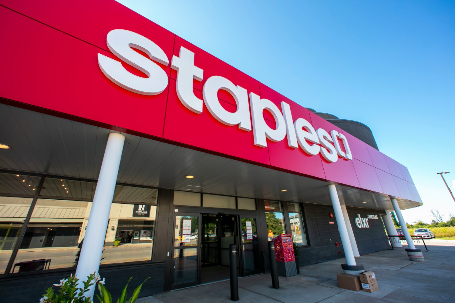Staples Staples ca